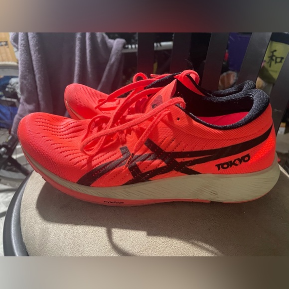 Worn less then a hand full of times. Size MENS 9.5. - Picture 1 of 7